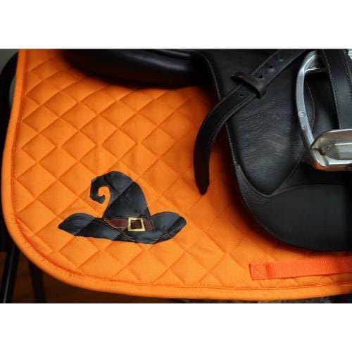 Halloween saddle pad, Witch hats on quilted saddle pad, Saddle pad for horseback riders, Equestrian saddle pad, Kids saddle pad