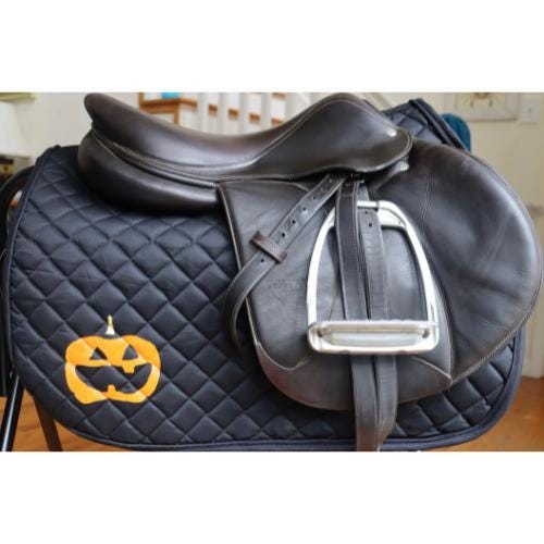 Halloween saddle pad, Pumpkins on black saddle pad, Fun saddle pad for Horseback riders, Equestrian saddle pad, kids saddle pad