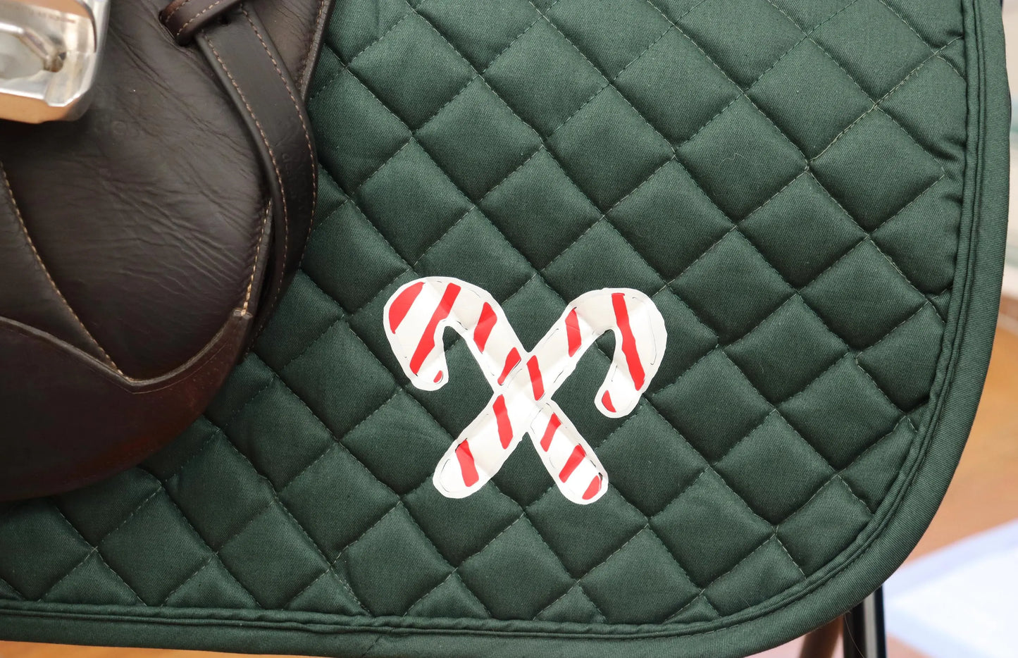 Holiday belt and saddle pad, Candy Canes on green saddle pad, Cute Christmas saddle pad and belt for horseback riders, Equestrian saddle pad