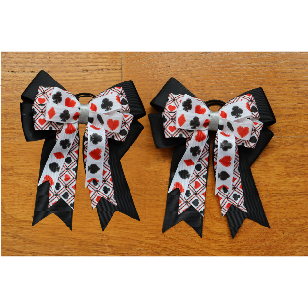 White Playing Card Design Show Bows for Horseback Riders